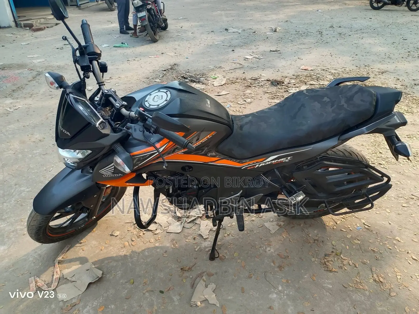 Honda Hornet 2022 Orange