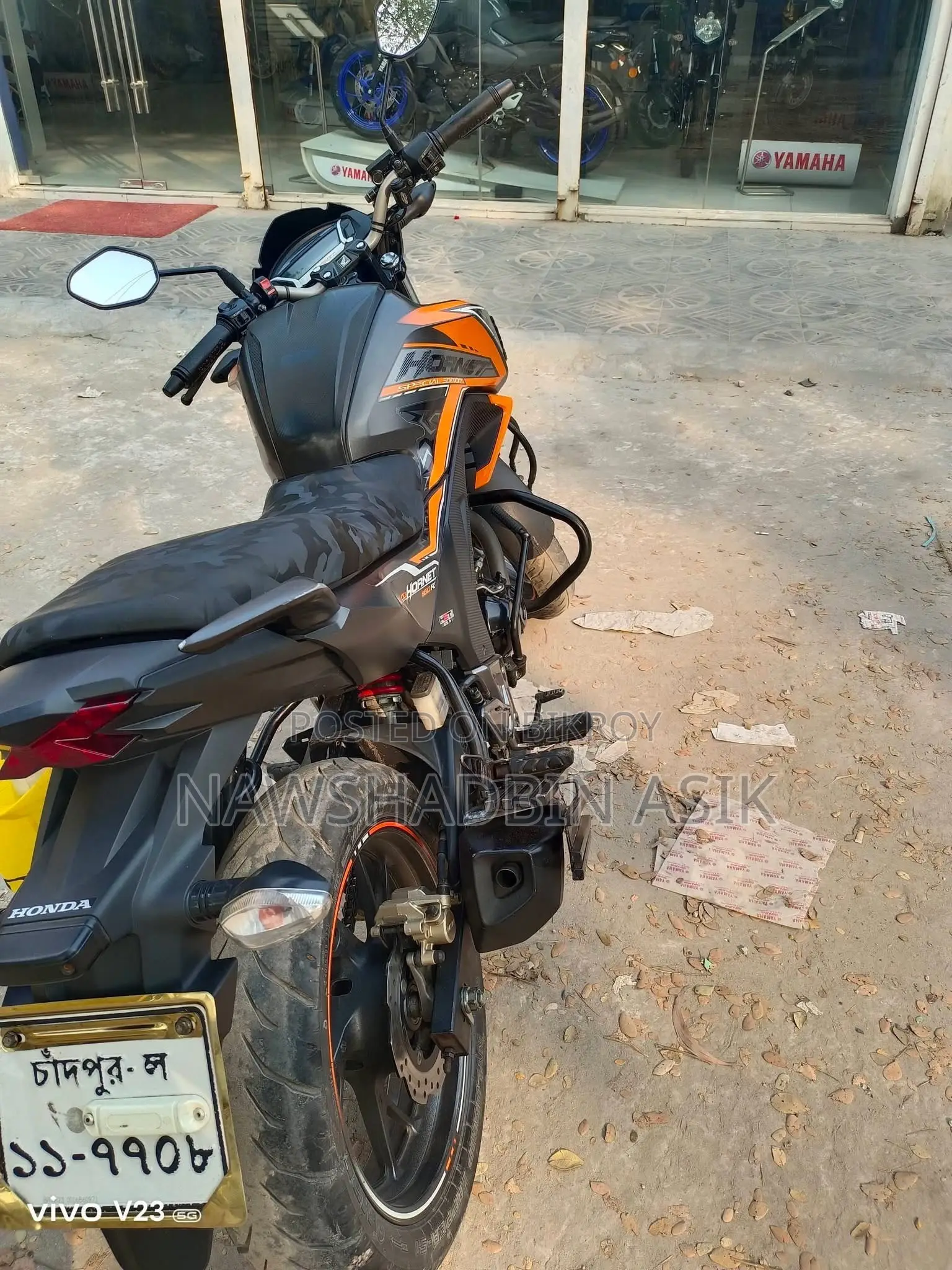 Honda Hornet 2022 Orange