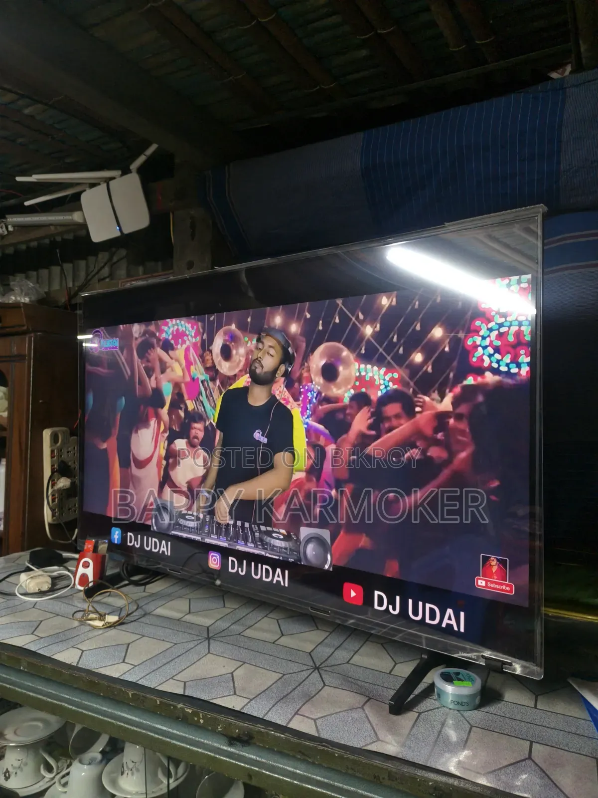 Samsung Crystal UHD 4K Tizen