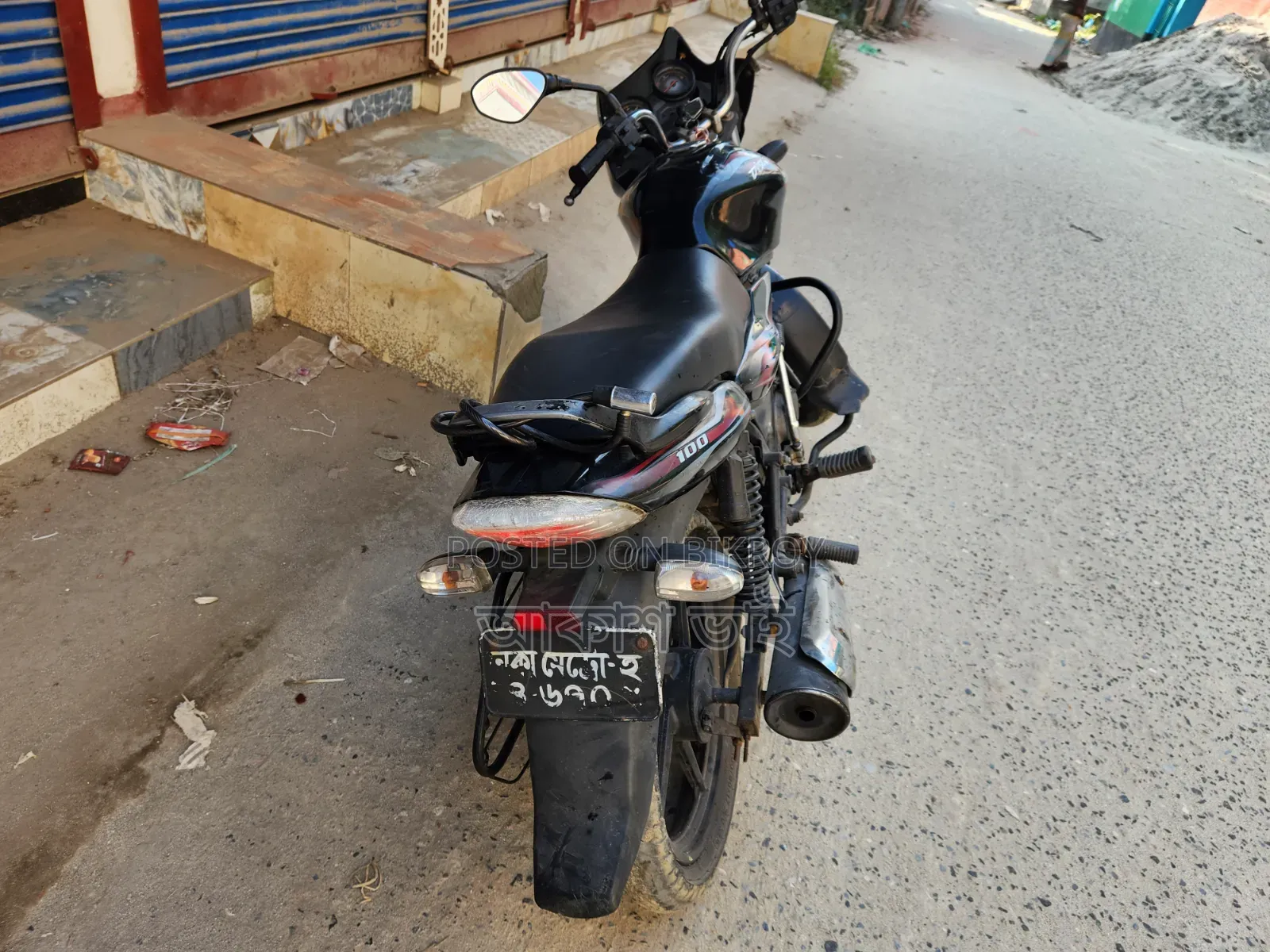 নতুন বাজাজ ডিসকভার ১০০ ২০১৫ ব্ল্যাক