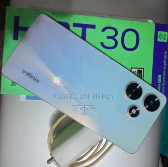 ইনফিনিক্স হট ৩০ ১২৮ জিবি সাদা