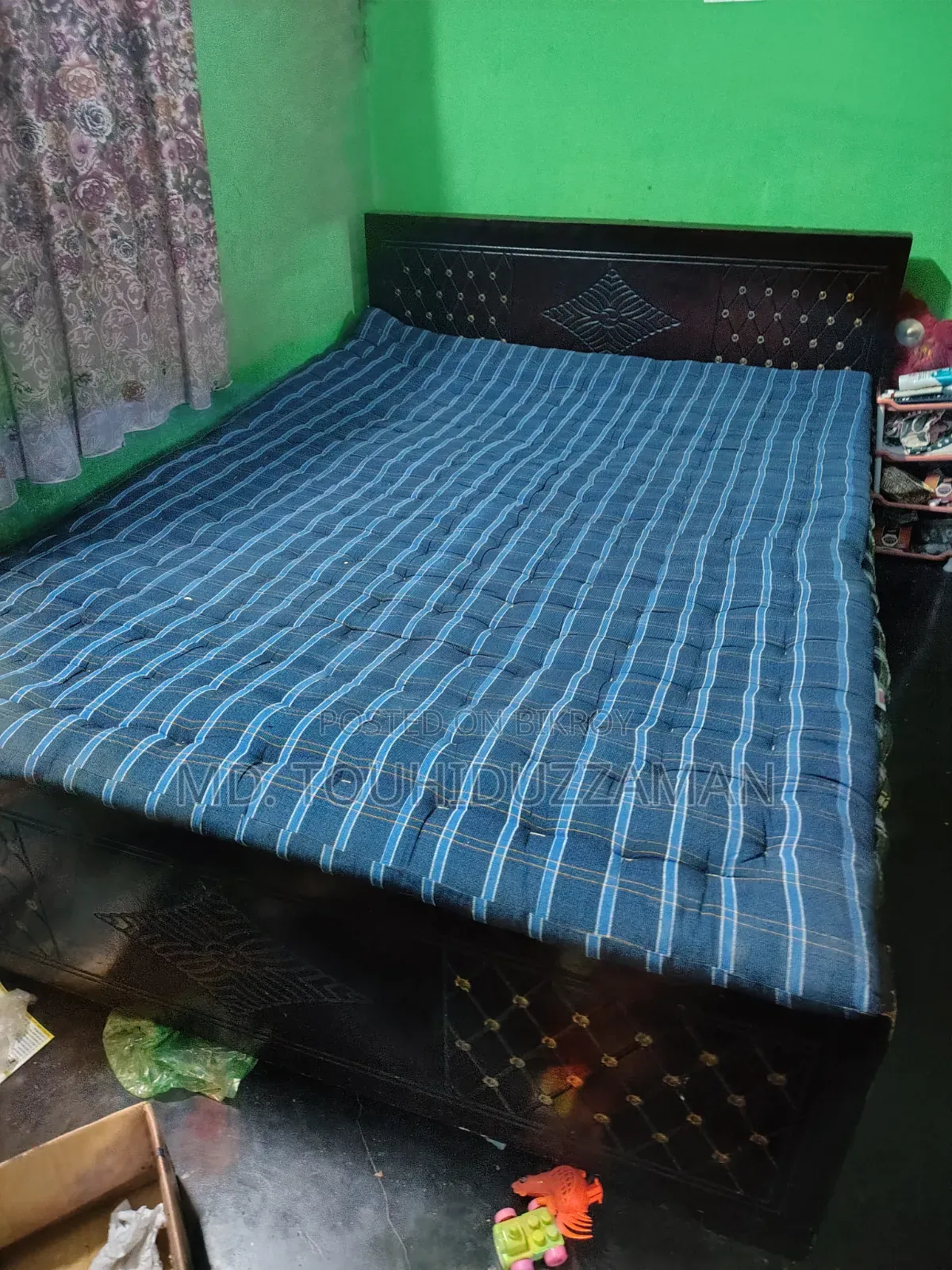 মালয়েশিয়ান উডের খাট ৫/৭ ফিট