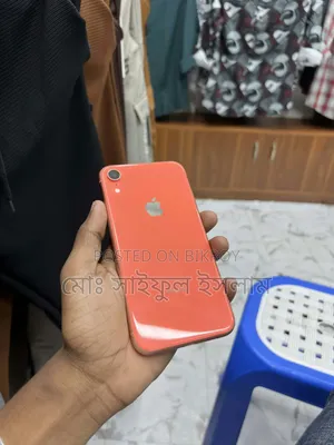 Apple iPhone XR 64 GB Red