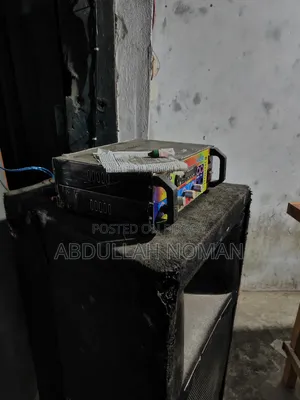 ১৬ ইঞ্চি ২টি স্পিকার ৪ ট্রানজিস্টর অ্যাম্প্লিফায়ার