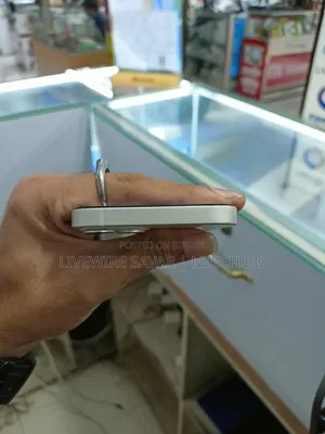 Apple iPhone 13 128 GB White