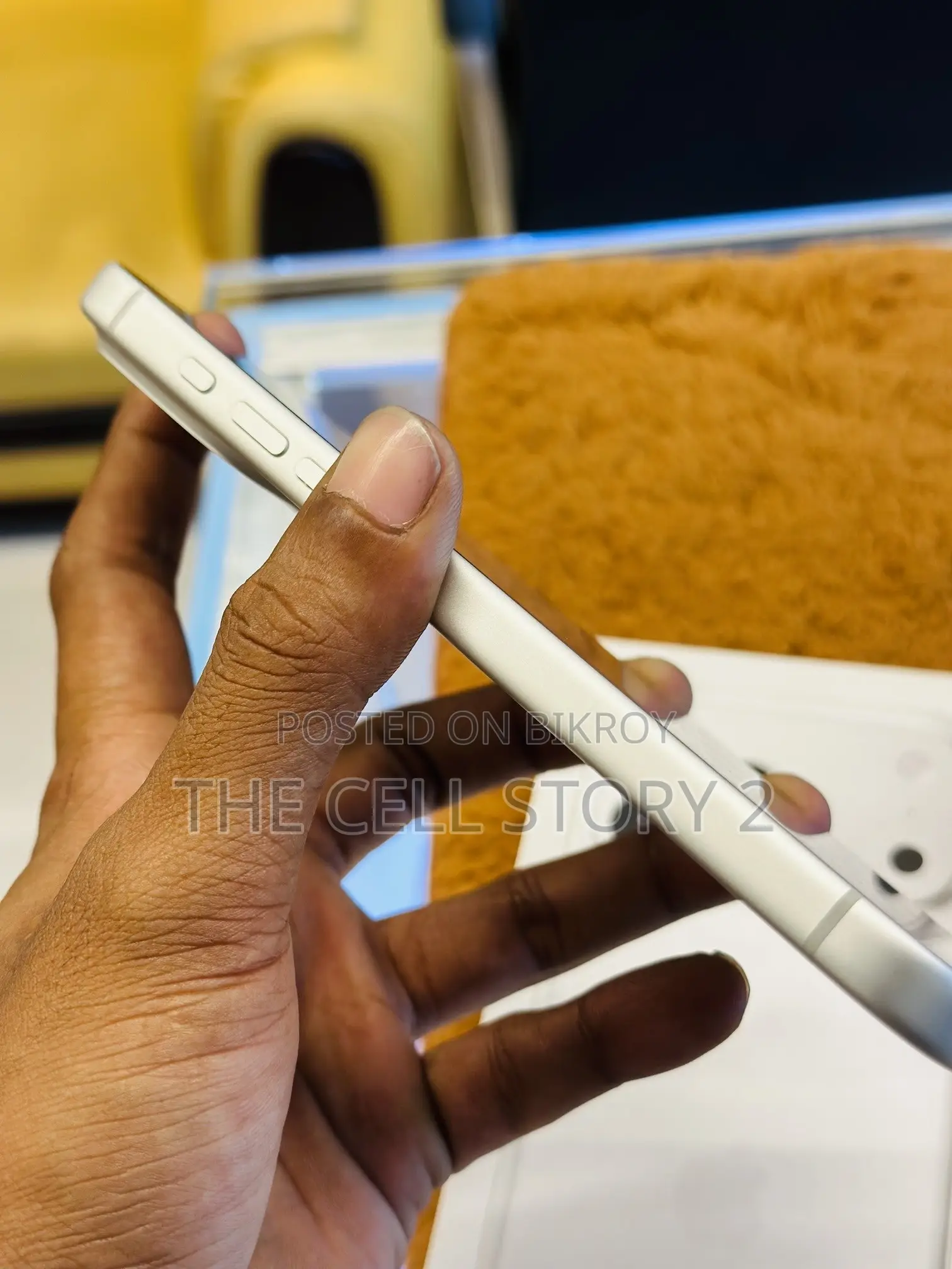অ্যাপল আইফোন ১৭ প্রো ম্যাক্স ২৫৬ জিবি সিলভার