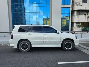 Toyota Kluger 2004 Pearl