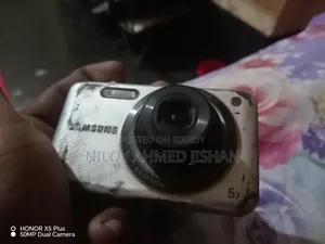Samsung Digital Camera 12MP - Full Working - Just Display Shade