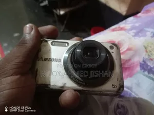Samsung Digital Camera 12MP - Full Working - Just Display Shade