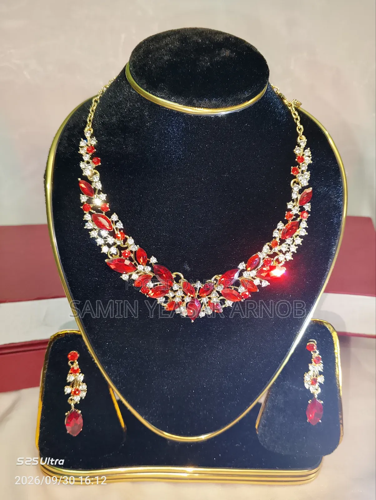 Luxury Diamond Cut Necklace Set