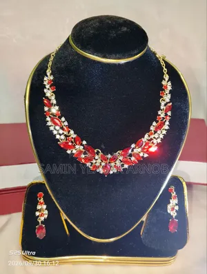 Luxury Diamond Cut Necklace Set