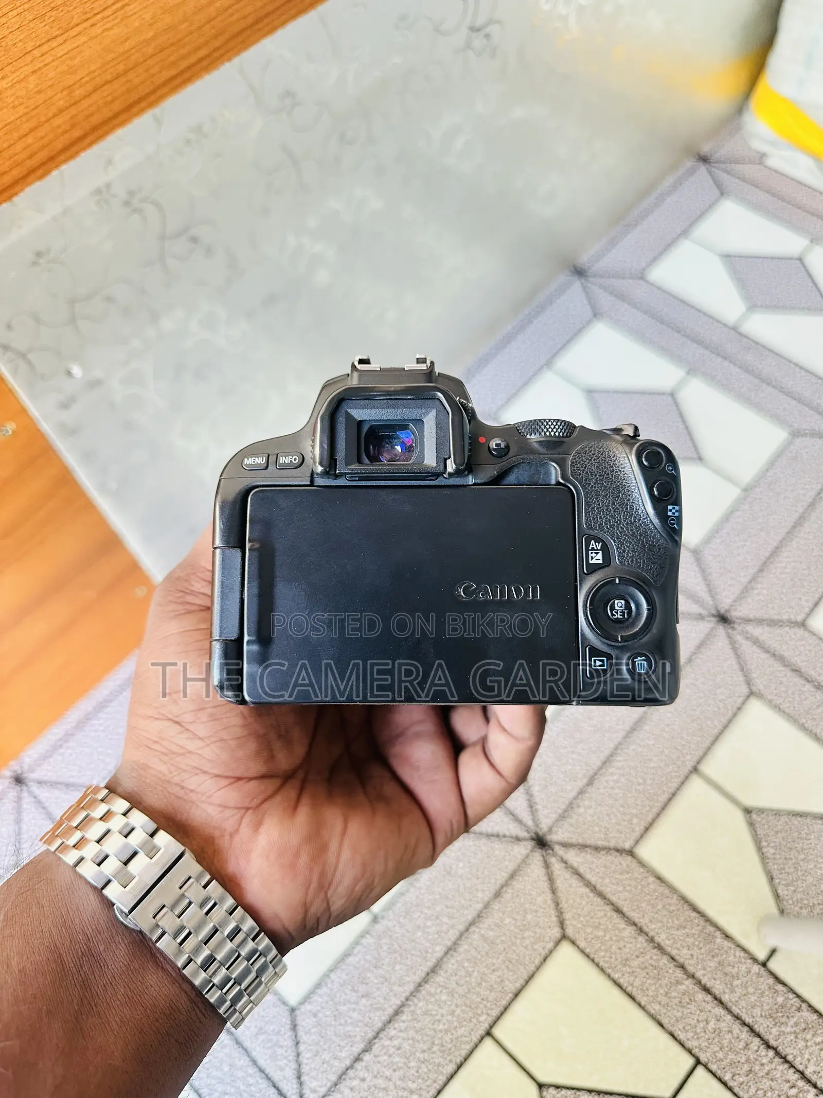 ক্যানন ২০০ডি ৫০মিমি এসটিএম লেন্স অফার প্রাইস