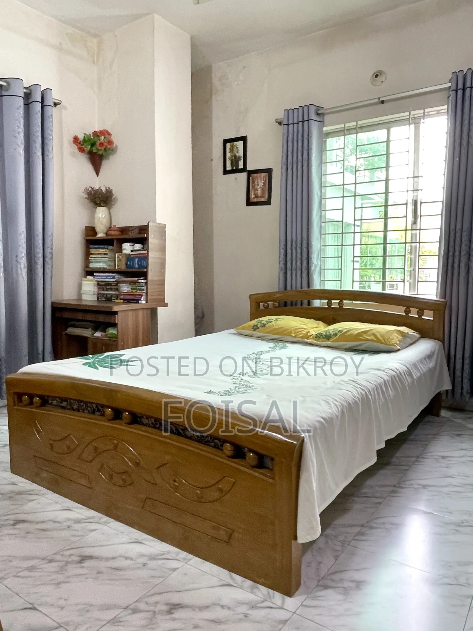 সেগুন কাঠের খাট (৫’x৭’), ম‍্যাট্রেস এবং তোষক সহ