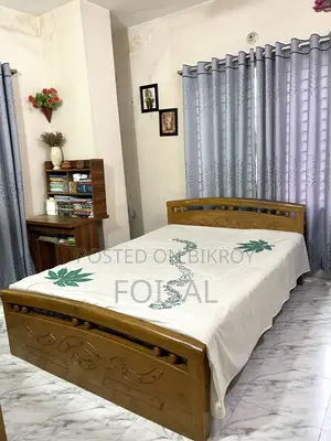 সেগুন কাঠের খাট (৫’x৭’), ম‍্যাট্রেস এবং তোষক সহ