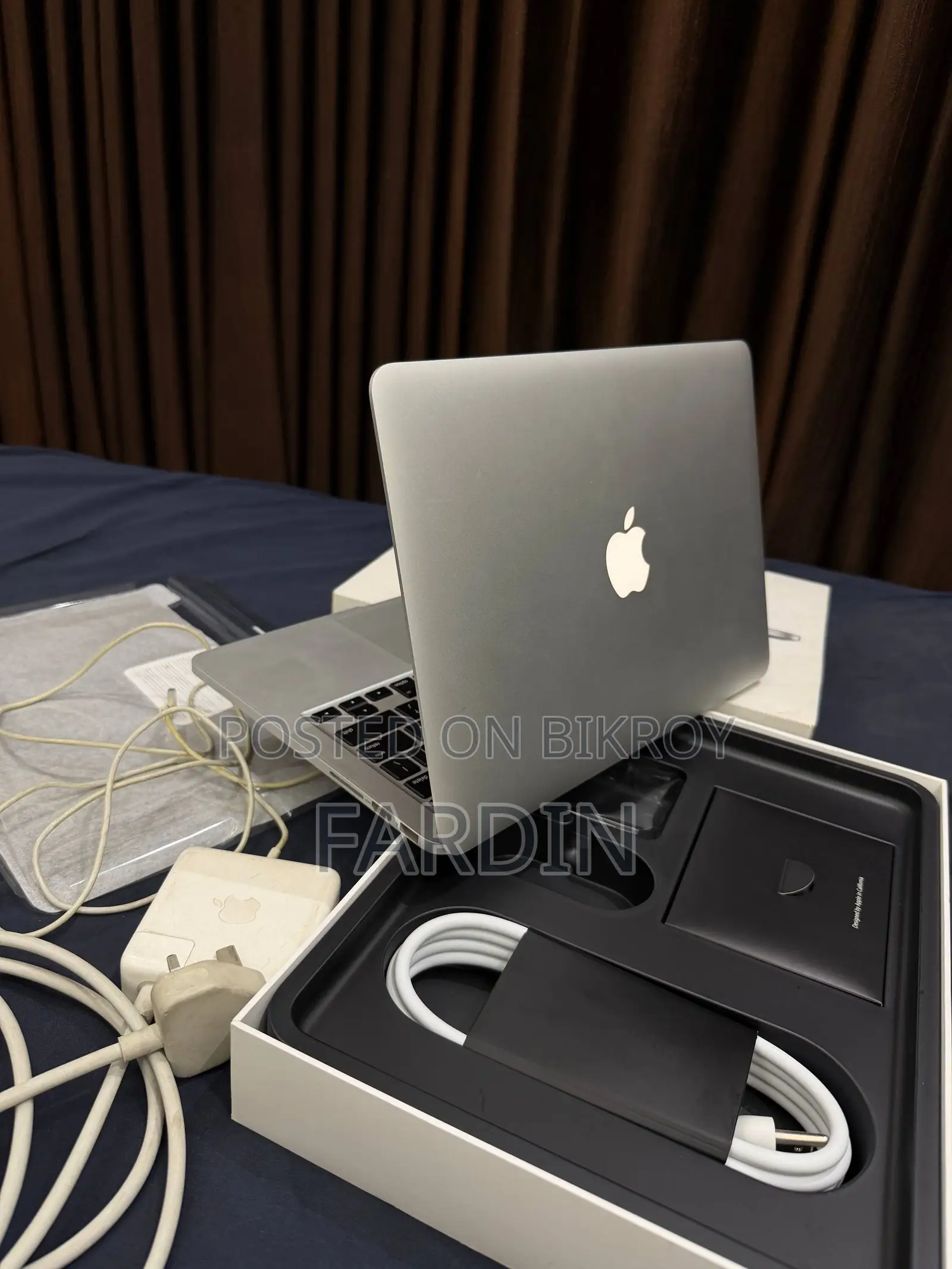 Laptop Apple MacBook Pro 2015 8GB Intel Core i5 SSD 256GB