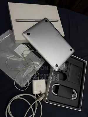 Laptop Apple MacBook Pro 2015 8GB Intel Core i5 SSD 256GB