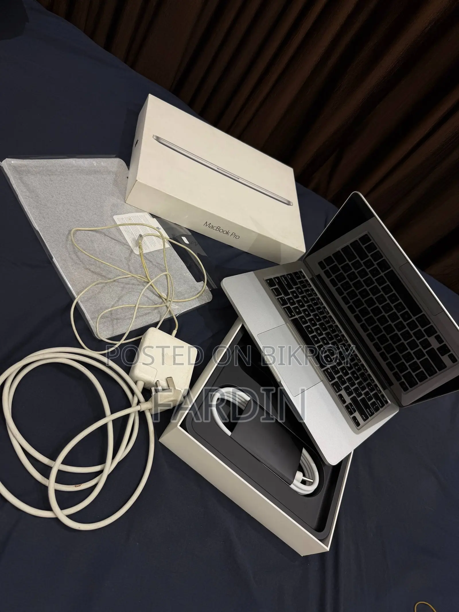Laptop Apple MacBook Pro 2015 8GB Intel Core i5 SSD 256GB