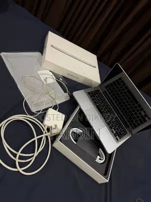 Laptop Apple MacBook Pro 2015 8GB Intel Core i5 SSD 256GB
