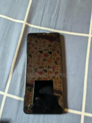 Vivo Y04 128 জিবি সবুজ