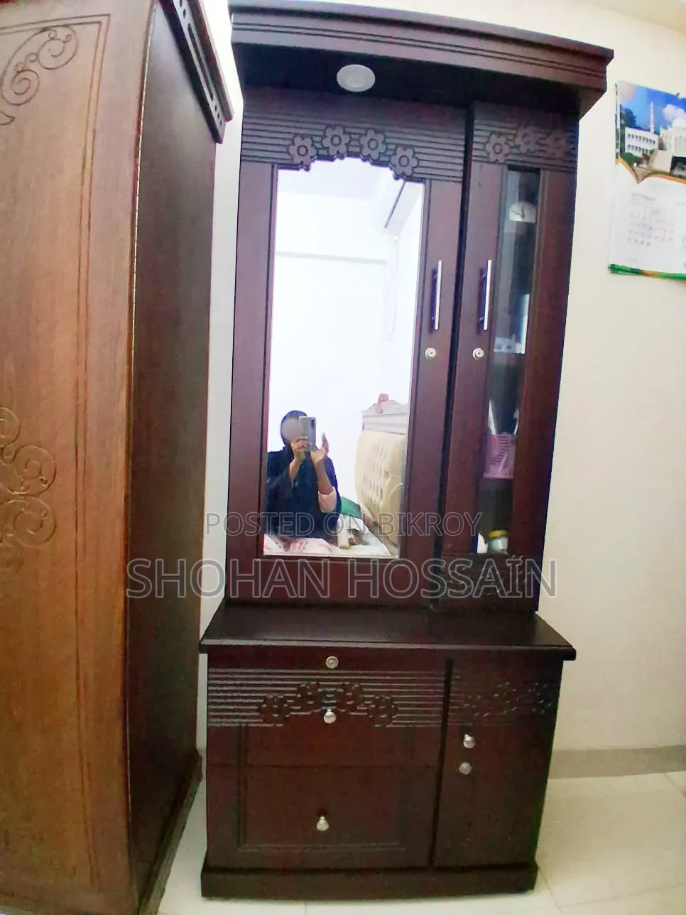 Wooden Dressing Table for Sale