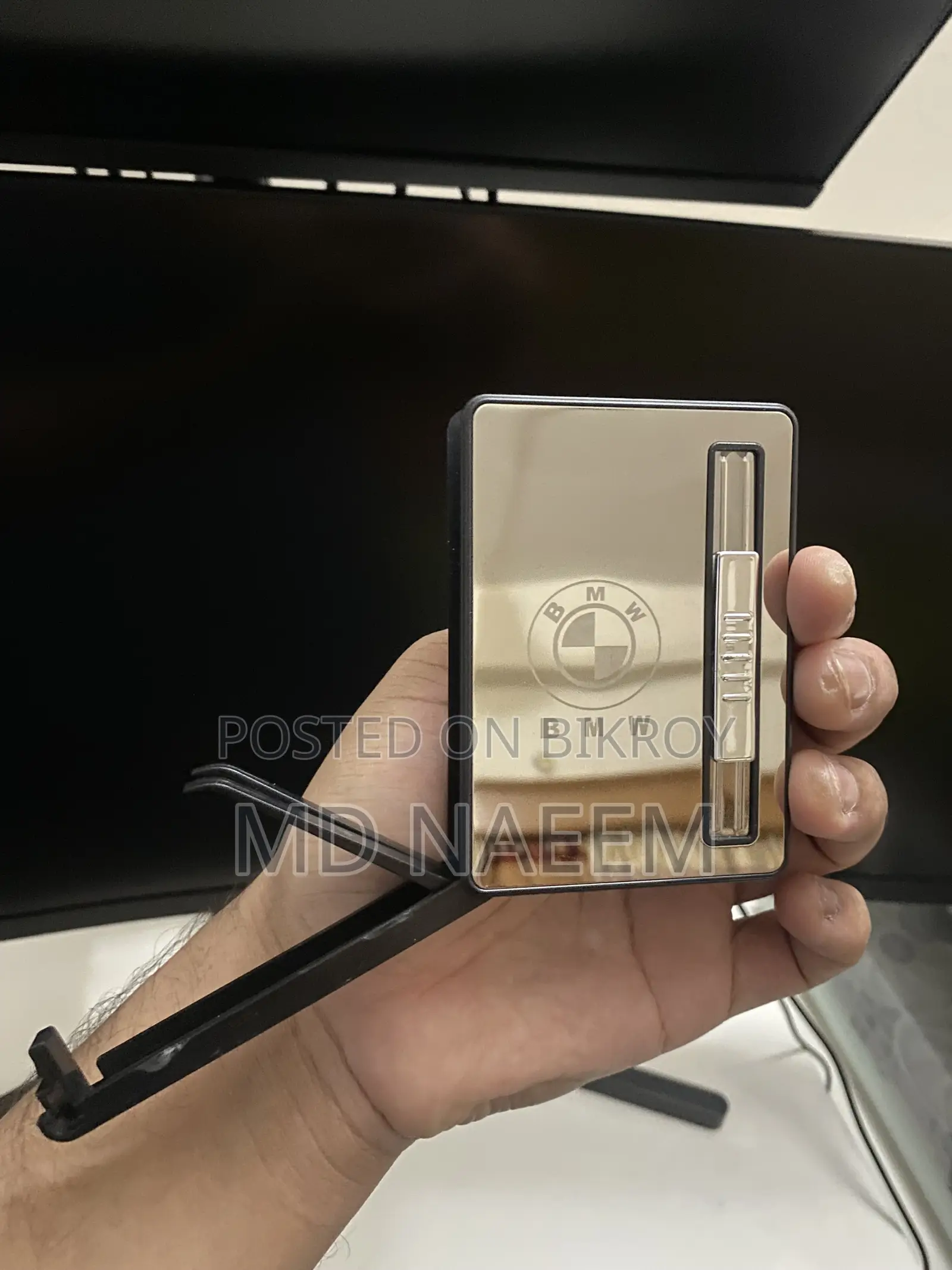 Travelers Cigarette Holder and Lighter