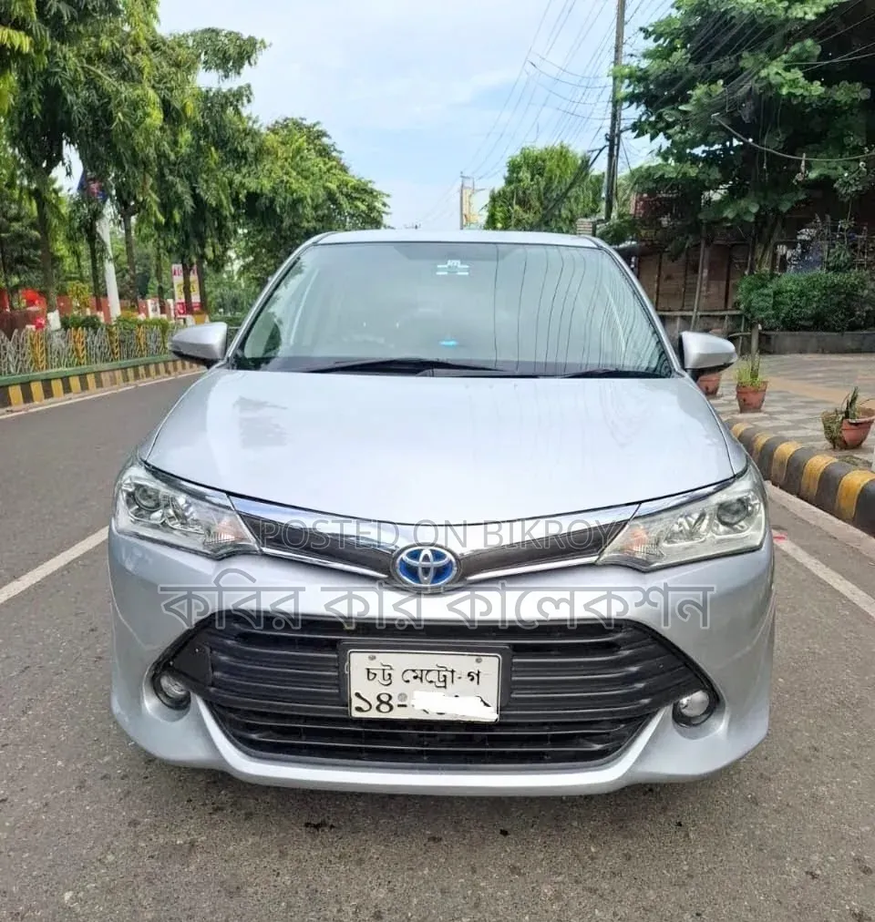 টয়োটা করোলা ফিল্ডার ২০১৬ রূপালী