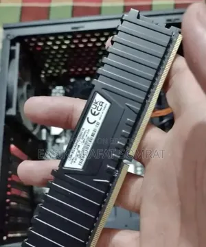 Corsair 8GB DDR4 3200 MHz