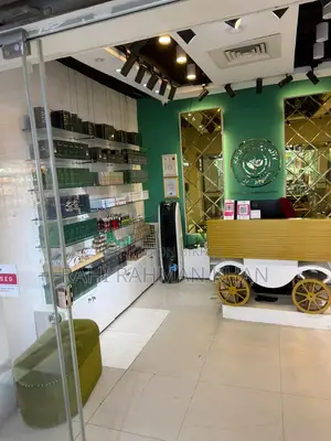 দোকান বিক্রির জন্য
