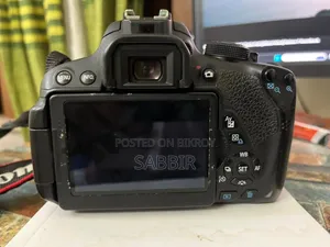 Canon 700D