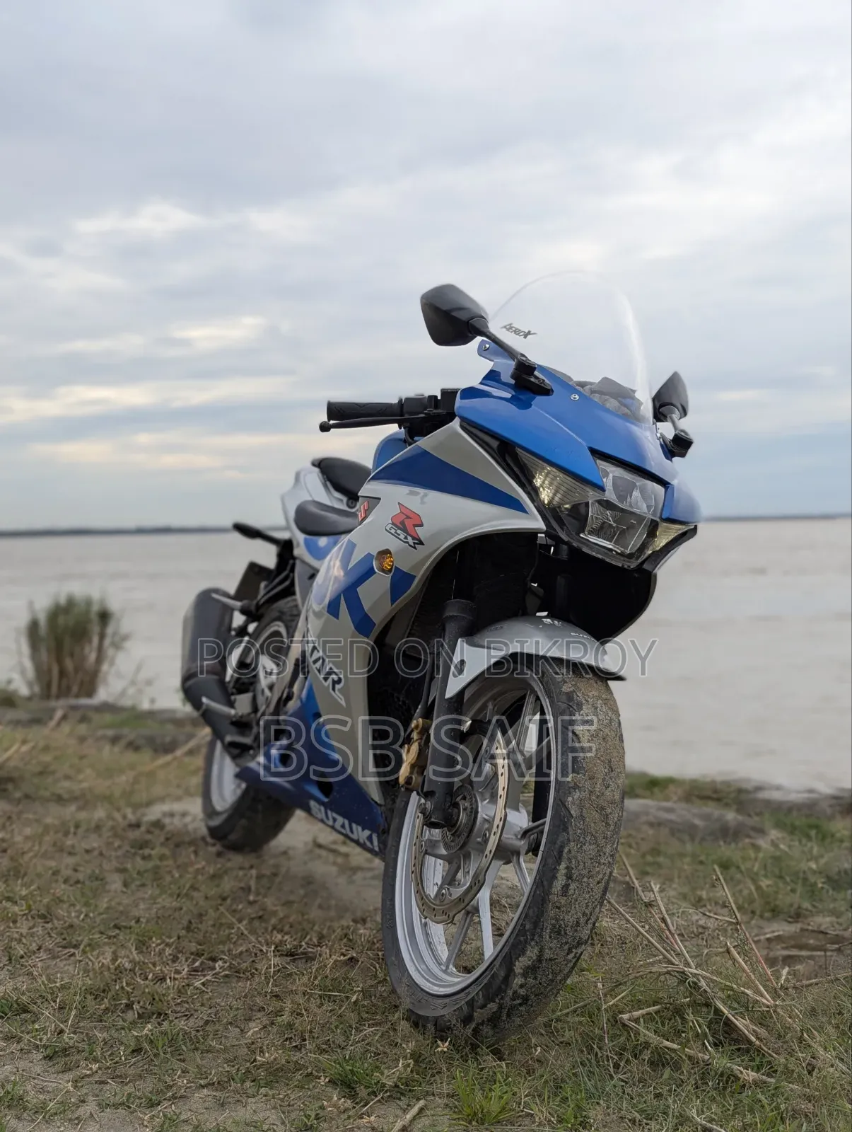 সুজুকি জিএসএক্স-আর১৫০ ২০২২ রূপালী