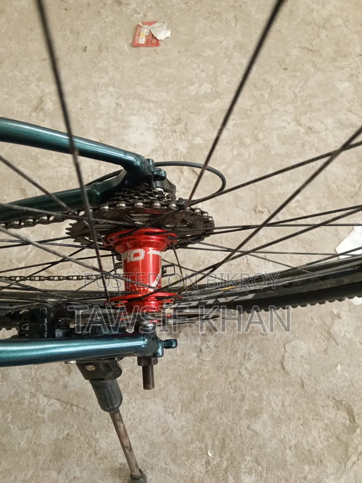 এই বাইসাইকেলটি বিক্রি করা হবে খুবই ভালো একটি সাইকেল মডিফাইড করা আছে