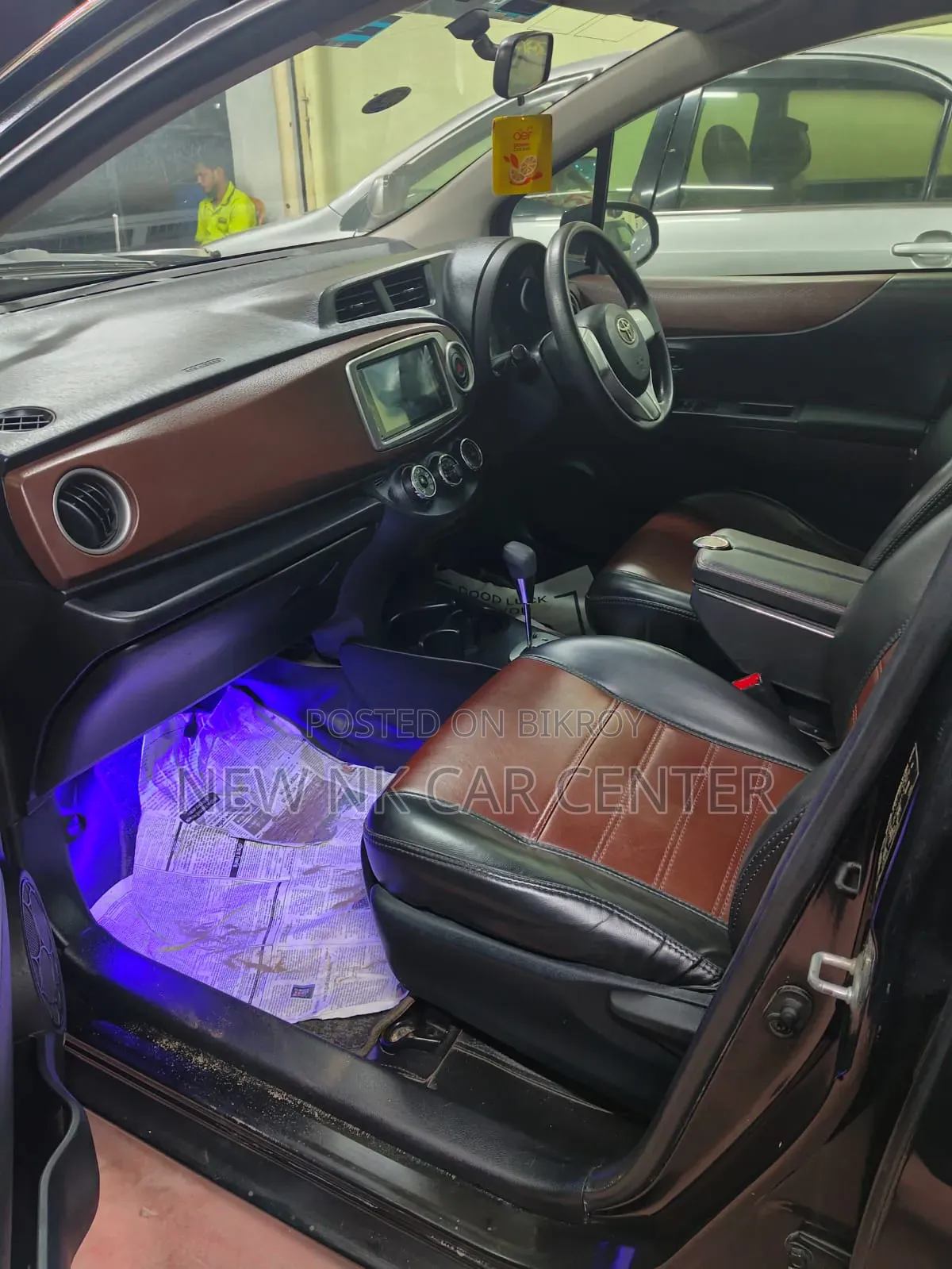 Toyota Vitz 2012 Black