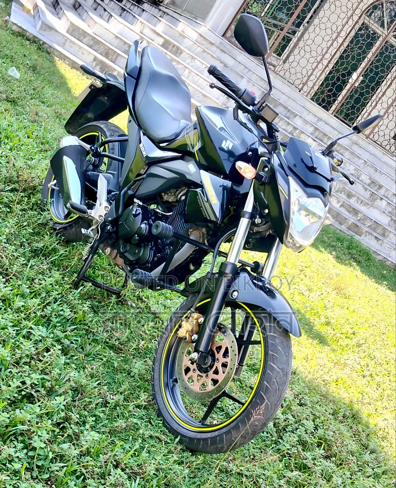 New Suzuki Gixxer 2025 Black