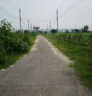 সেক্টর-১৬/সি-তে ৩৪ ফুট রাস্তা সংলগ্ন ৫ কাঠার উত্তরমুখী প্লট