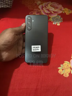 স্যামসাং গ্যালাক্সি এ১৭ ৫জি ২৫৬ জিবি ব্ল্যাক