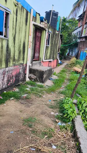খালি দেড় গন্ডা জায়গা পাচ্ছেন মাত্র ৫০ লক্ষ টাকায়