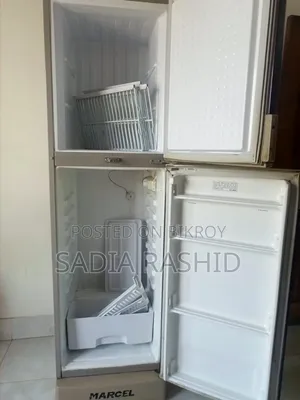 মার্শাল ফ্রিজ