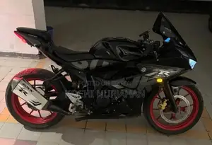সুজুকি জিএসএক্স-আর১৫০ ২০২৪ কালো