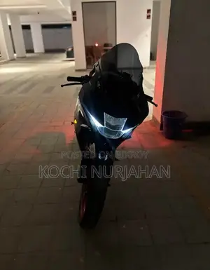 সুজুকি জিএসএক্স-আর১৫০ ২০২৪ কালো