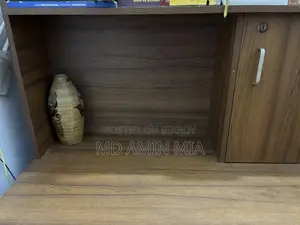 পিসি এবং পড়ার টেবিল