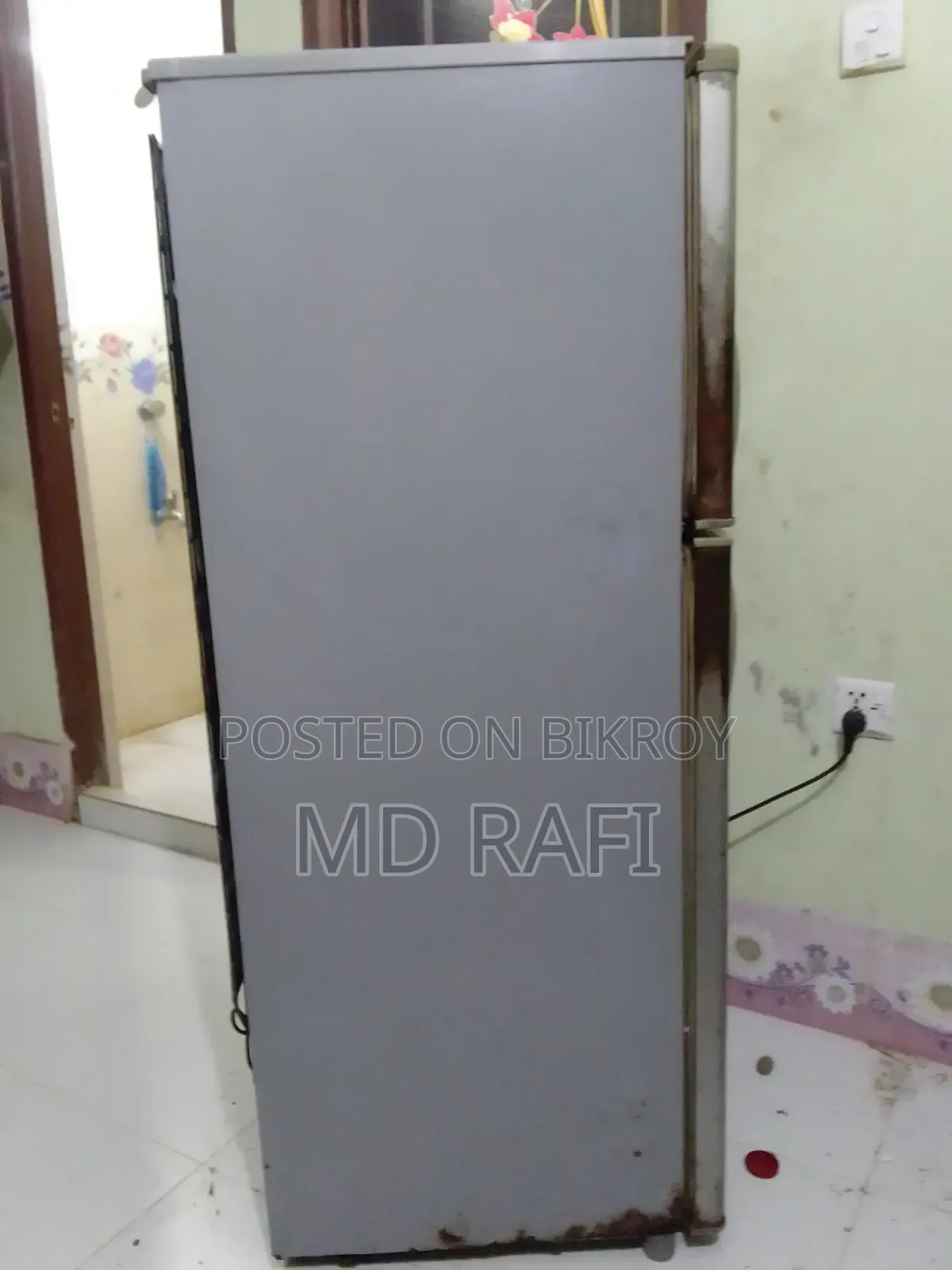 আর্জেন্ট ফ্রিজ বিক্রি