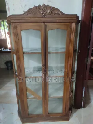 শোভকেস (কাঠ)