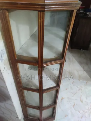শোভকেস (কাঠ)