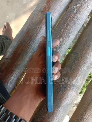 Infinix Hot 30i 128 GB Green