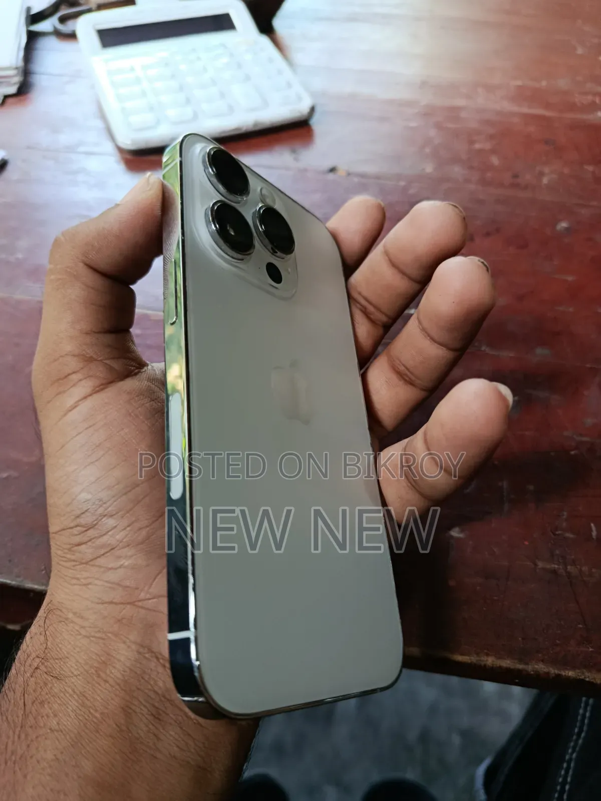 অ্যাপল আইফোন ১৪ প্রো ১২৮ জিবি সাদা