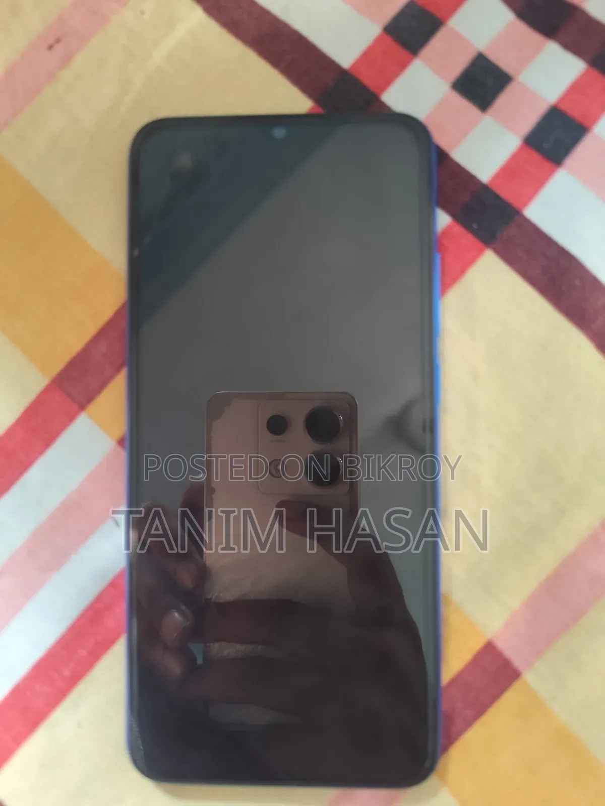 4 GB Blue Mobile Phone