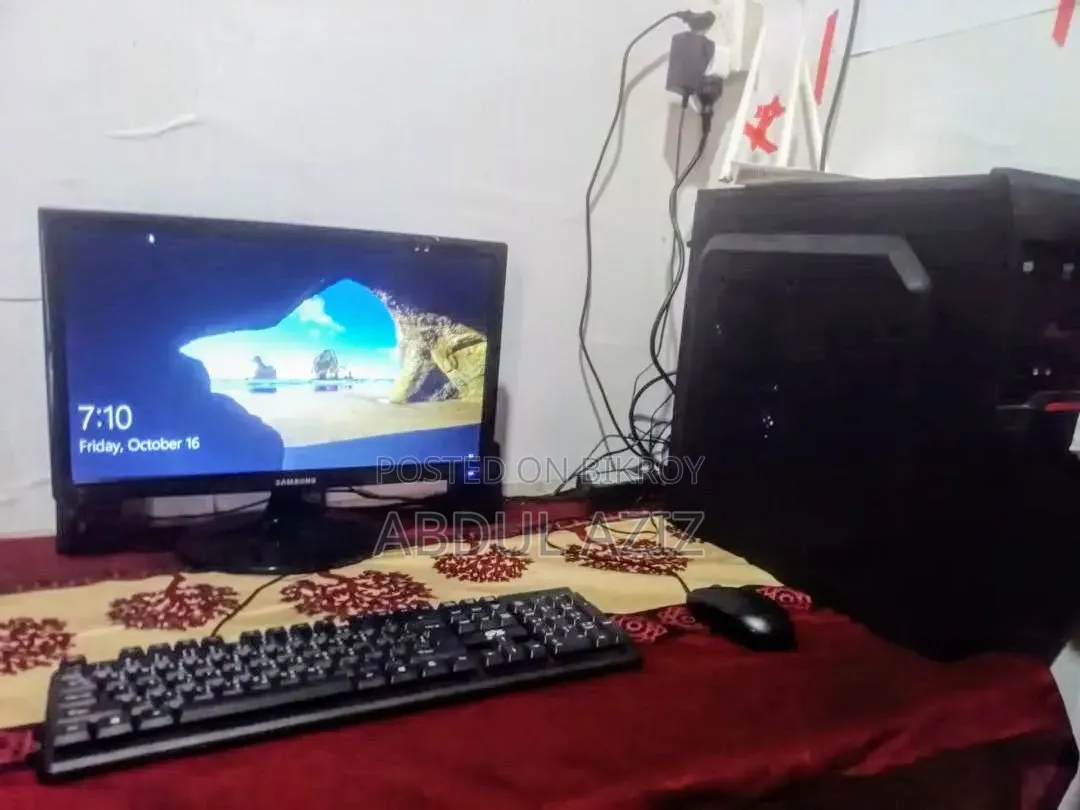 Desktop Computer 8GB RAM Intel Core i5 128GB SSD