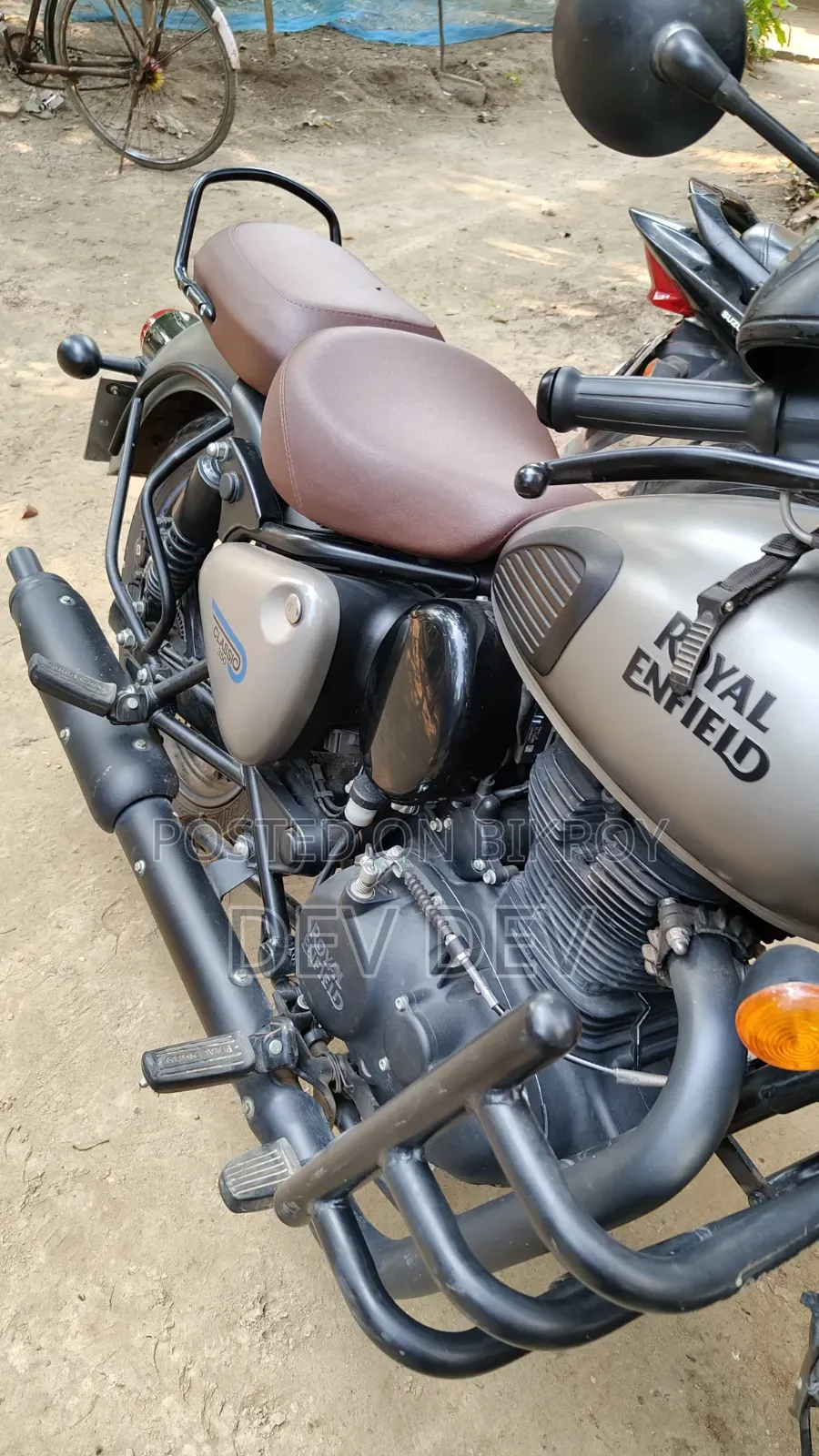 New Royal Enfield Classic 350 2025 Gray