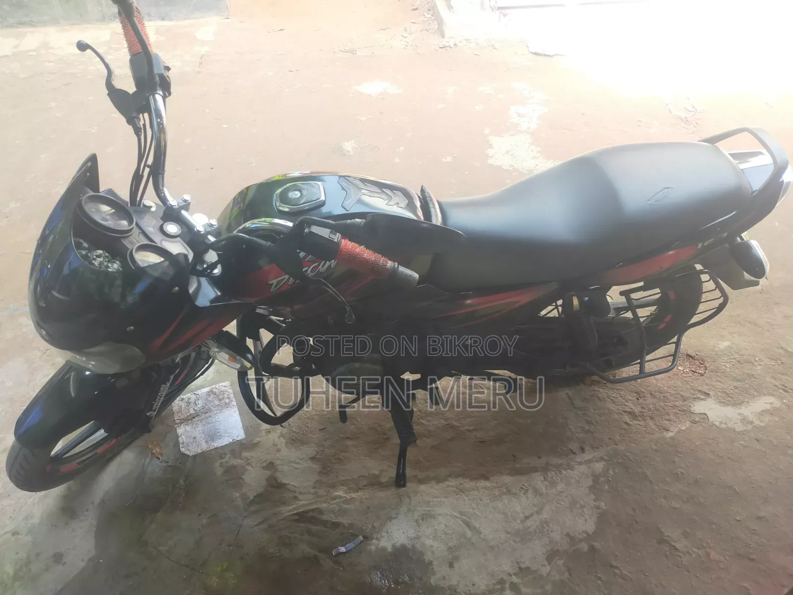 Bajaj Discover 135 2017 Black