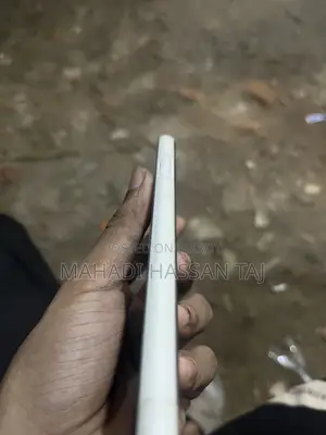 সনি এক্সপেরিয়া ৫ ২য় প্রজন্ম ১২৮ জিবি সাদা